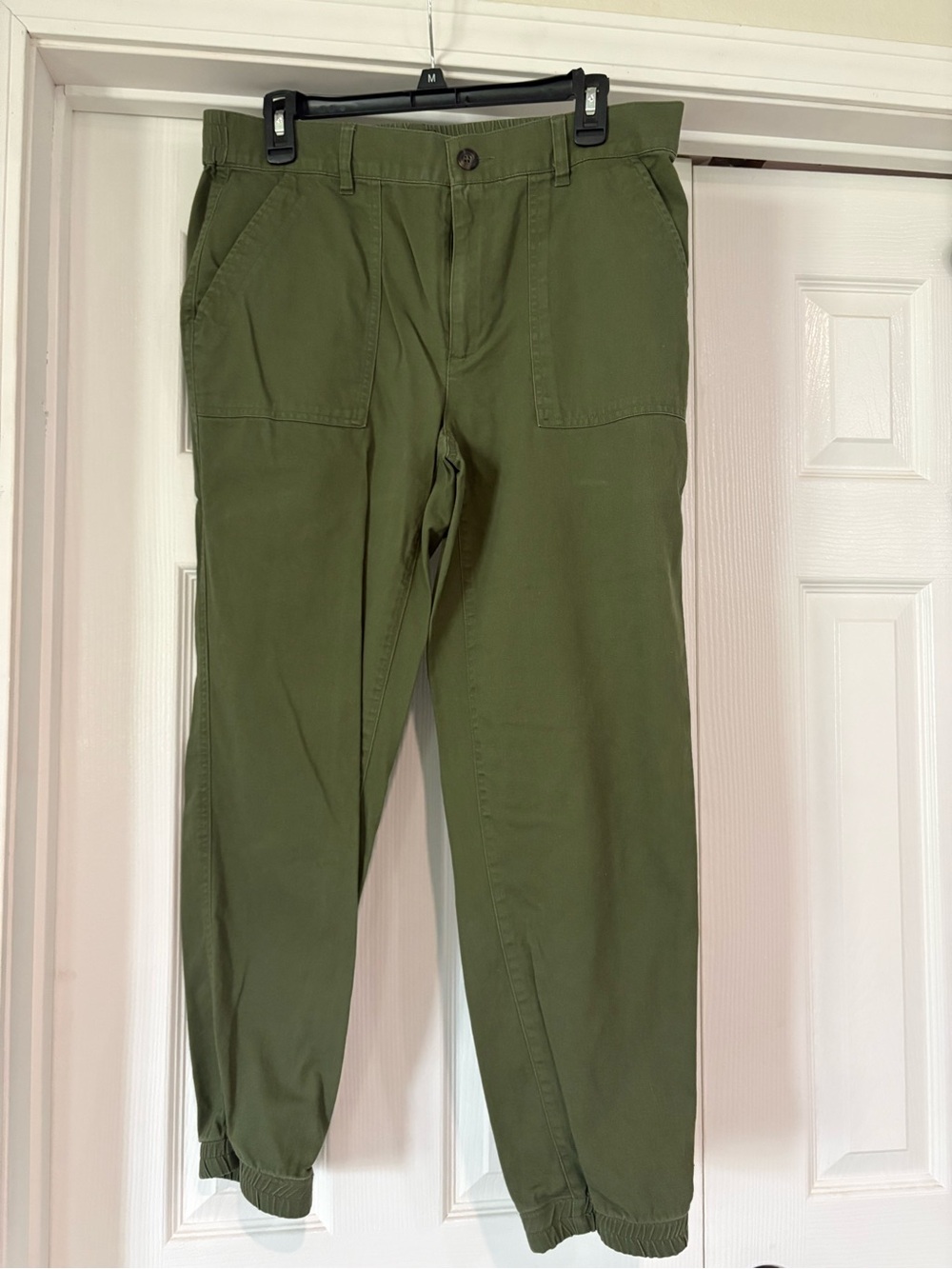GAP Women’s Olive Green Utility Jogger Pants